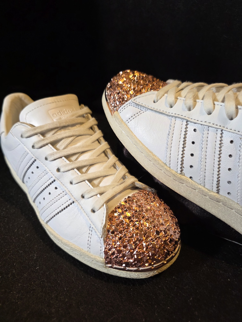 White Mens Low-Top Sneakers with Rose Gold Glitter Toe Size 7.5 - Picture 2 of 9